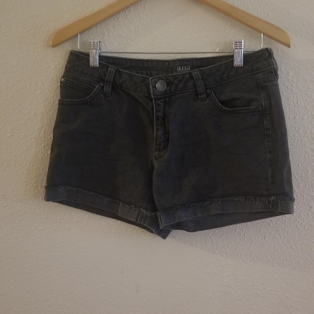 Ana short black size 27//4
